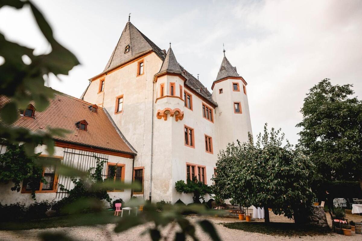 Schloss Schoenborn Geisenheim Exterior photo